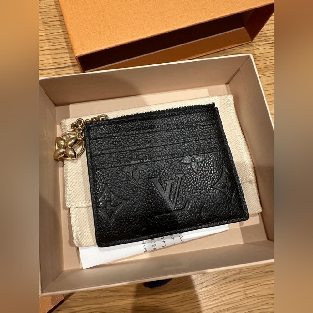 Louis Vuitton Flora Card Holder